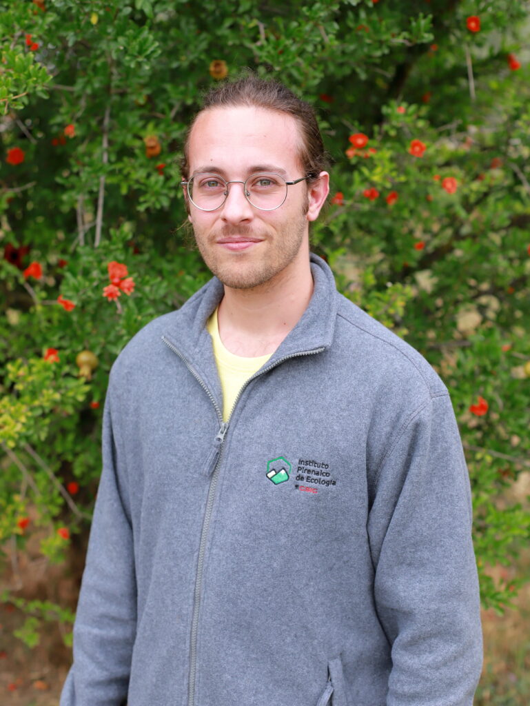 Javier Vela Tambo